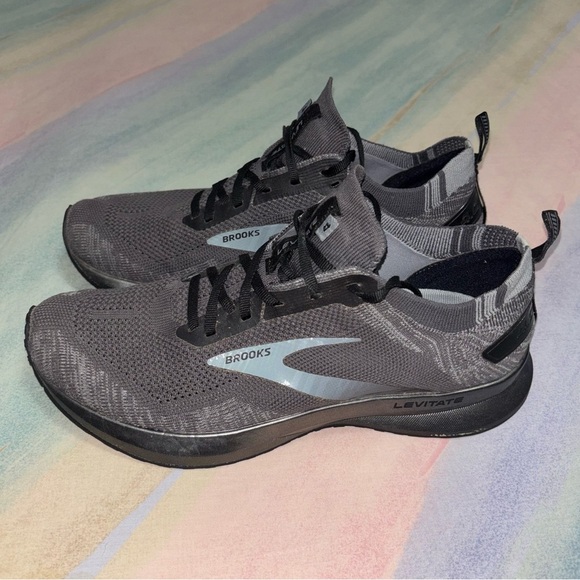 Brooks Levitate 4 Men\'s Running shoes Size 9.5 Gray/Black Athleisure main image 8